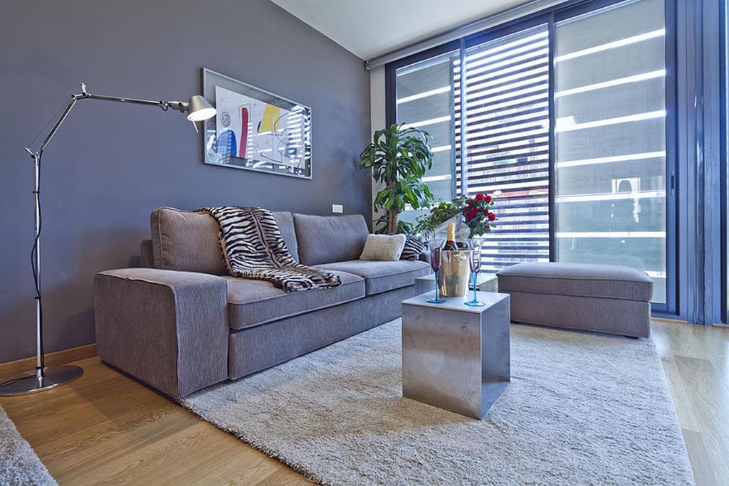 Apartment Barcelona Rentals - Pool Terrace In City Center Екстер'єр фото
